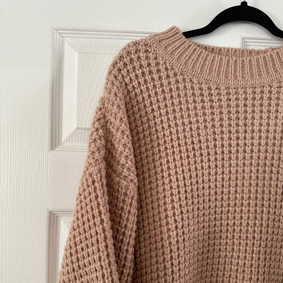 Large Pink Heavy Knit Sweater - Picture 1 of 5